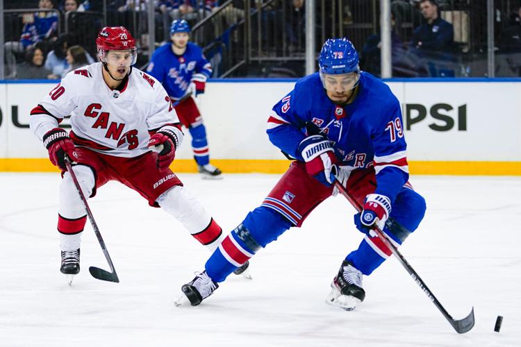 Carolina Hurricanes vinner fyra raka för första gången den här säsongen